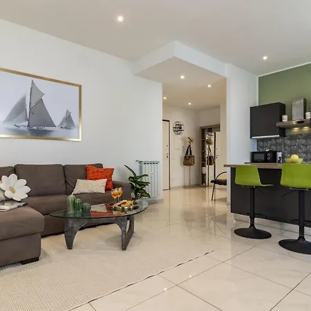 Apartment La Vela Latina - Mytouristhome *