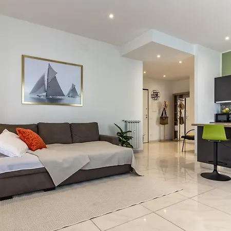 Appartamento La Vela Latina - Mytouristhome